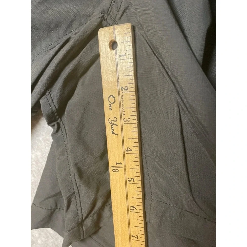 The North Face Shorts Mens XXL Grey Elastic‎ Waist Tie Nylon Athleisure